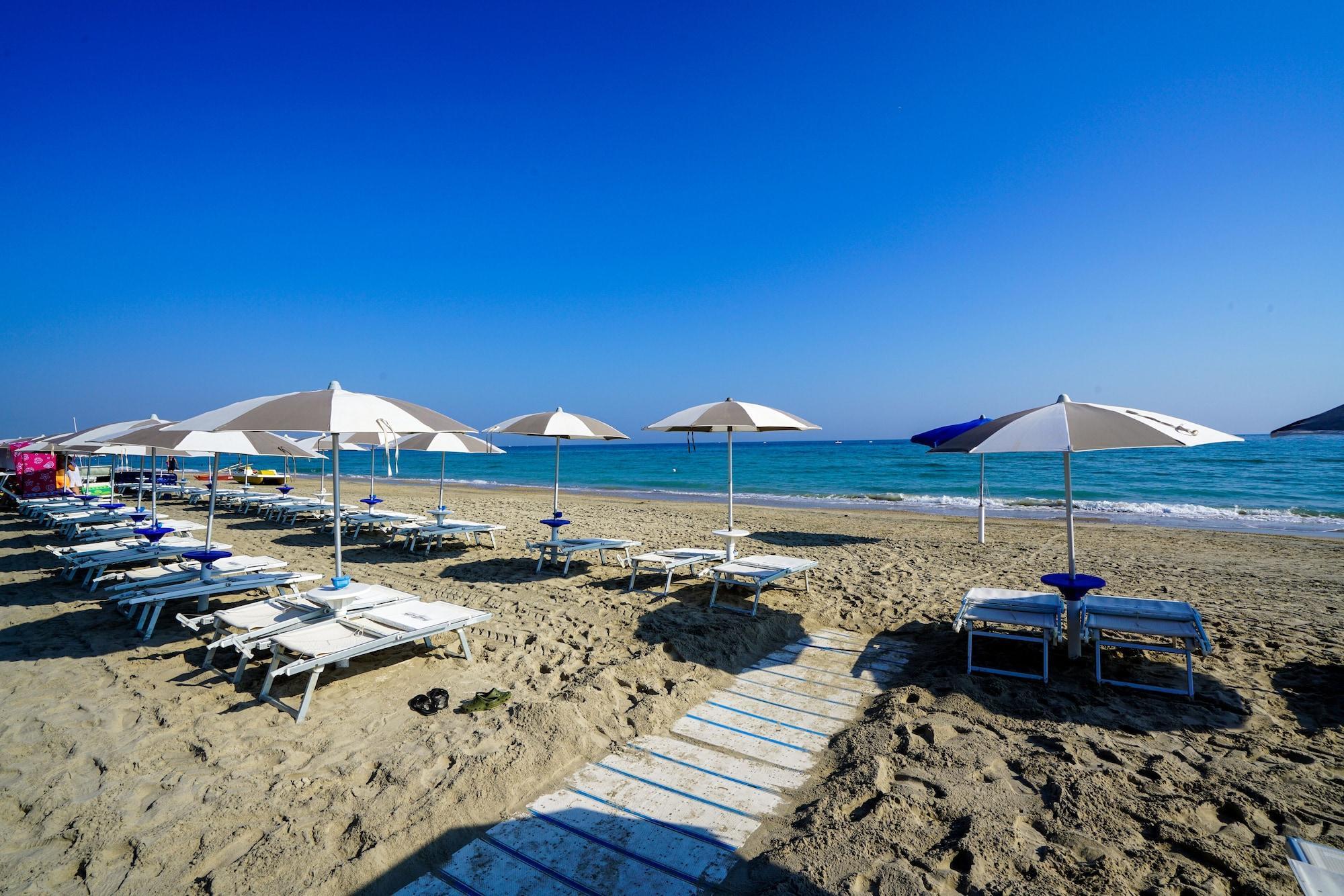 Hotel Futura Club Torre Rinalda Zewnętrze zdjęcie