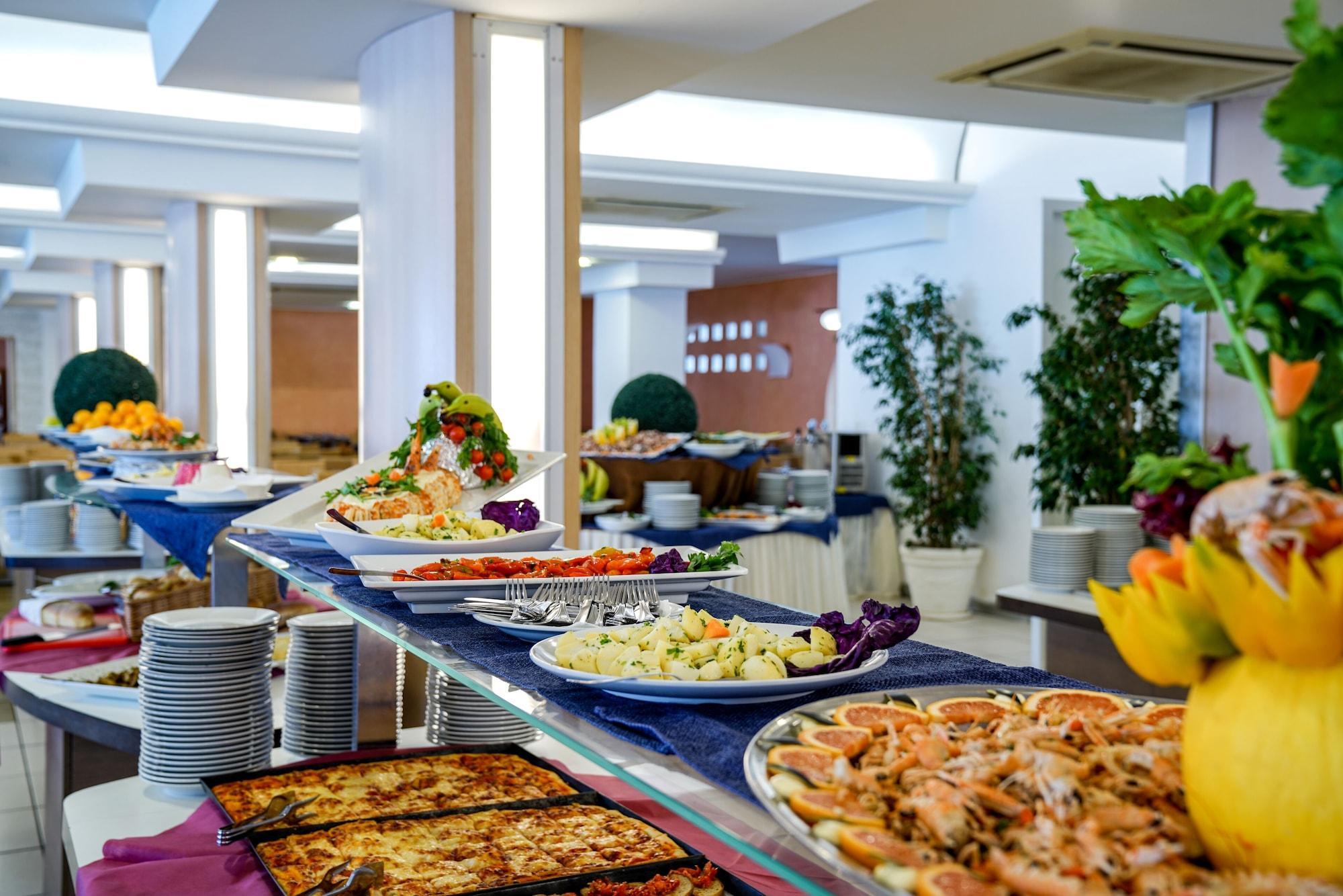 Hotel Futura Club Torre Rinalda Zewnętrze zdjęcie