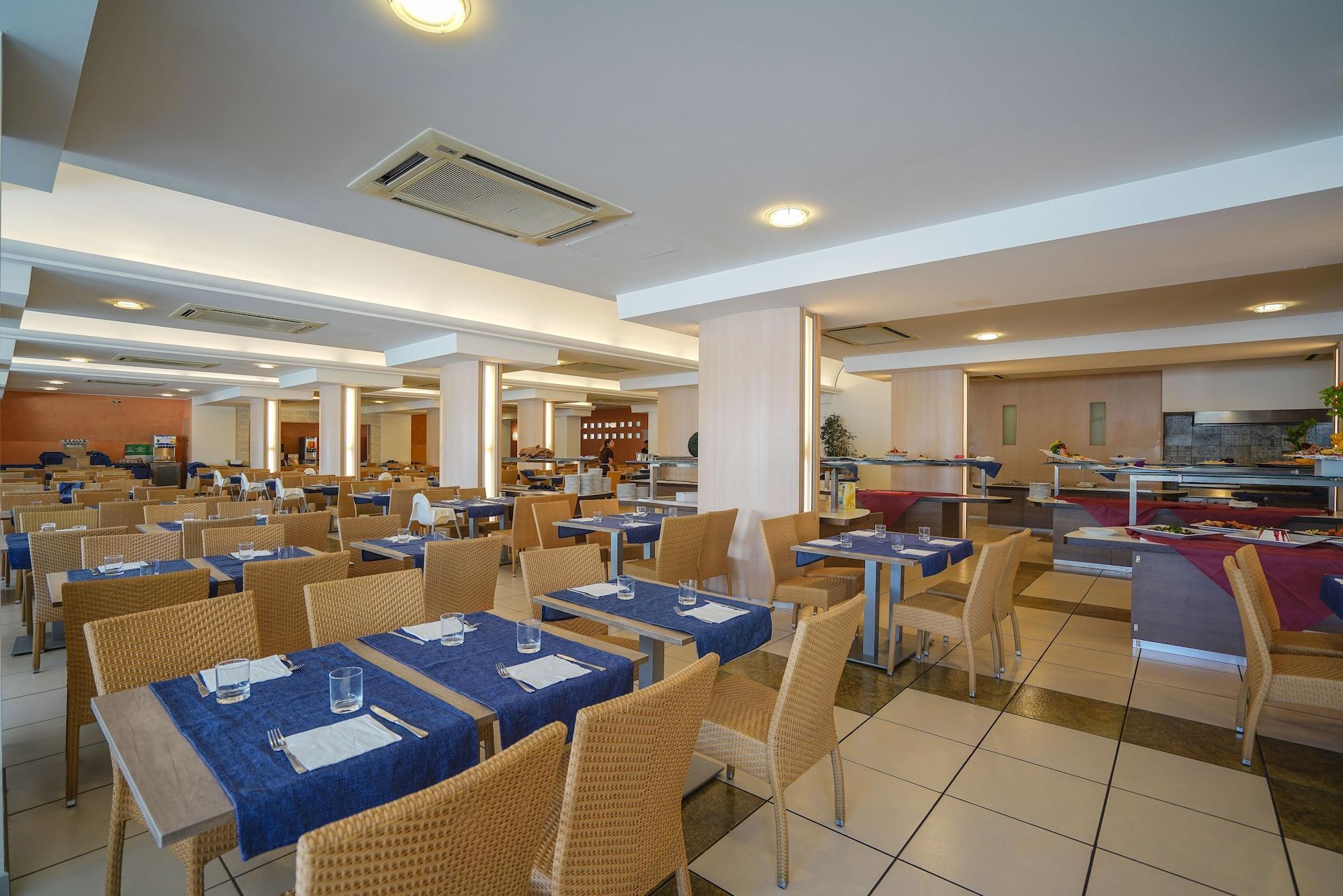 Hotel Futura Club Torre Rinalda Zewnętrze zdjęcie