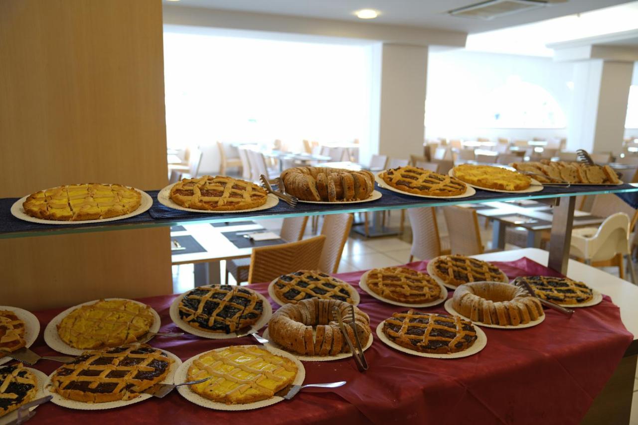 Hotel Futura Club Torre Rinalda Zewnętrze zdjęcie
